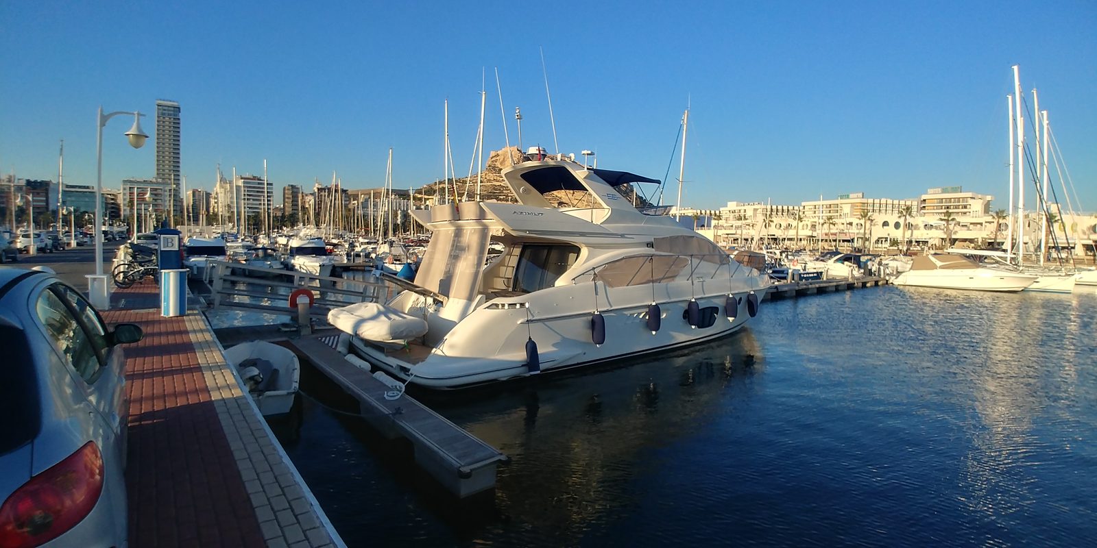 Marina de Alicante — small boats