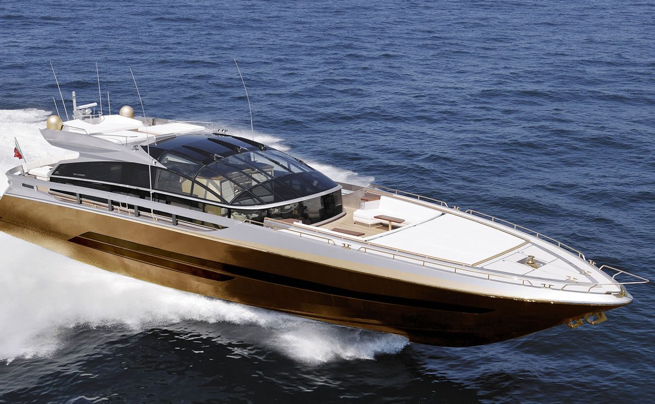 The gold-hulled 'History Supreme' publicity image of 2011
